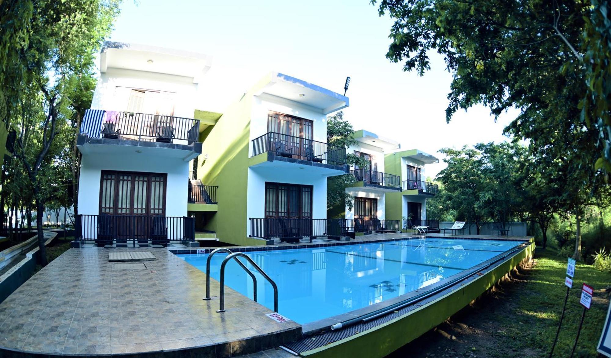 Hotel Golden Ray ดัมบูลลา ภายนอก รูปภาพ